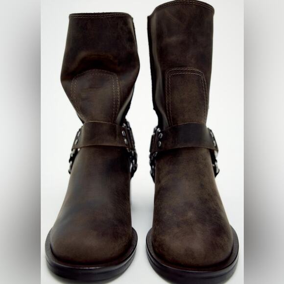 ZARA WIDE HEELED LEATHER ANKLE BOOTS - Picture 2 of 8